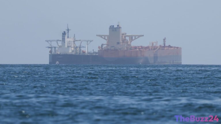 Global Oil Prices Ease as Saudi Arabia Deploys Ship-to-Ship Transfers to Bypass Damaged Pipeline