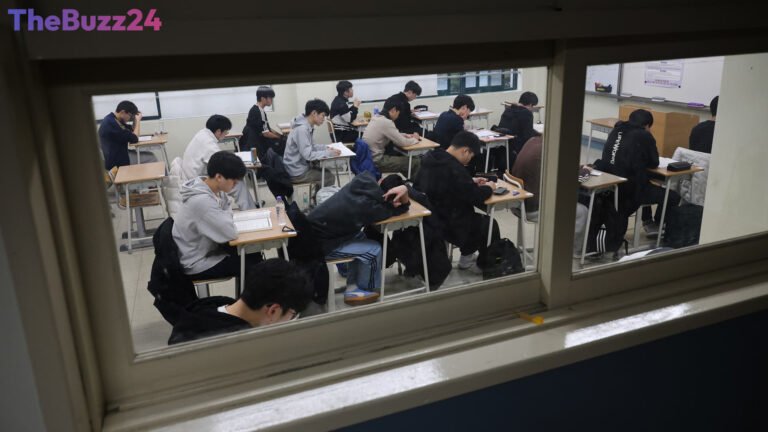 South Korean Universities Forge Direct Paths to Tech Giants Samsung and SK Hynix