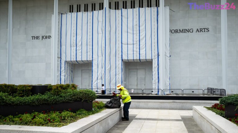 Trump Demands Name Restoration as Legal Battle Shuts Down Kennedy Center