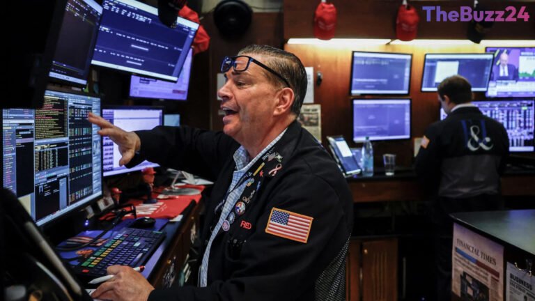 Market Pullback: Stock Futures Dip as Rising Oil Prices and Bond Yields Weigh on Sentiment