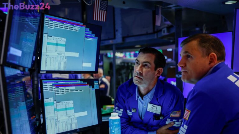 Global Markets Navigate Geopolitical Tensions and Tech Rally