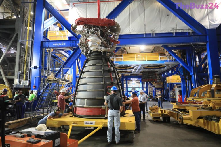 Historic Space Shuttle Engines Assembled onto NASA’s Artemis III Moon Rocket