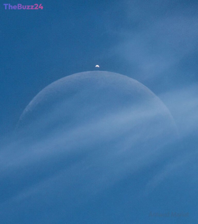 Venus Peeks Through Lunar Veil in Rare Daytime Celestial Spectacle