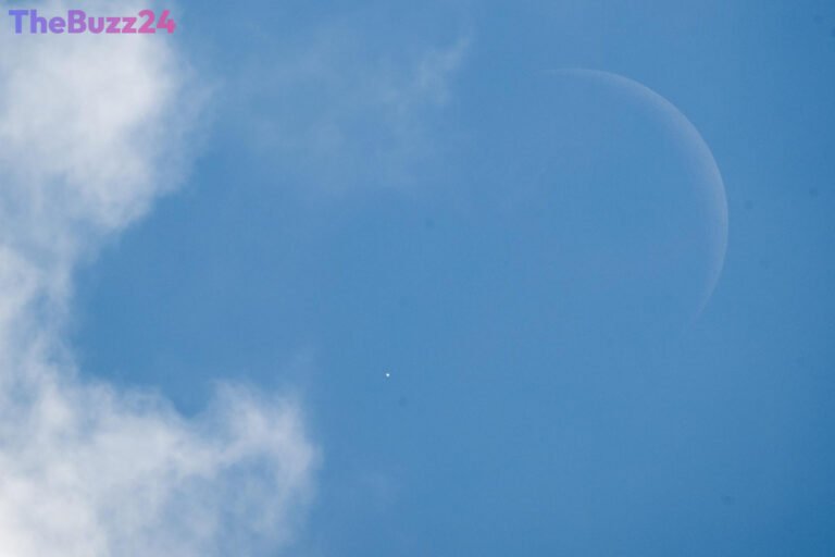 Venus Vanishes: Rare Daytime Lunar Occultation Dazzles Skywatchers