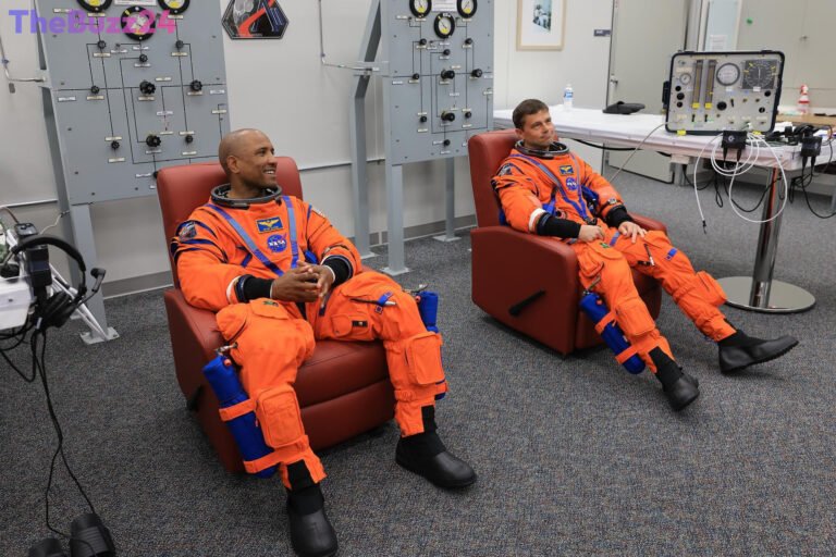 Artemis II Astronauts Glover and Wiseman Transition to Emeritus Roles at NASA