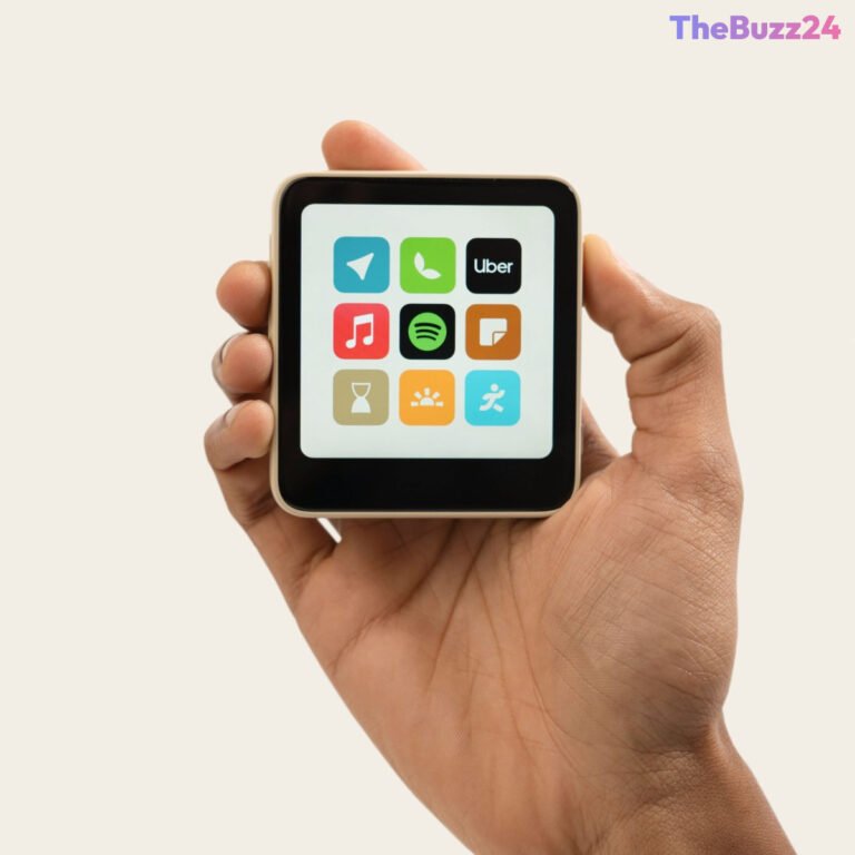The Tiny Minimalist Phone That Lets You Leave Your iPhone Behind Without Losing Essentials