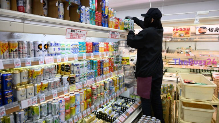 Japan’s Inflation Hits Annual Peak, Fueling Rate Hike Speculation
