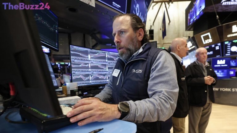 Market Tremors: Inflation Fears and Geopolitical Tensions Shake Investor Confidence