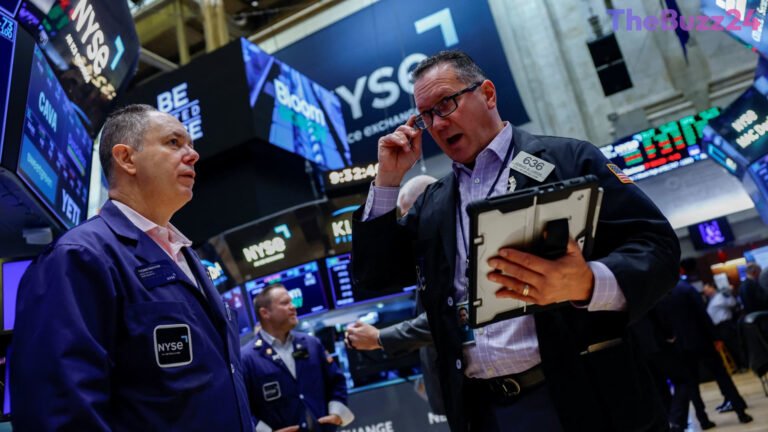 Markets Hold Steady as Investors Eye Federal Reserve Minutes and Rising Treasury Yields