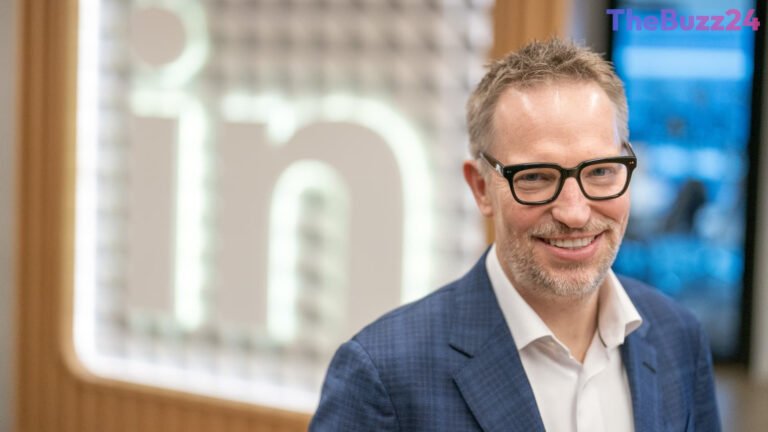 Microsoft Leadership Shakeup: Former LinkedIn Chief Ryan Roslansky to Step Down