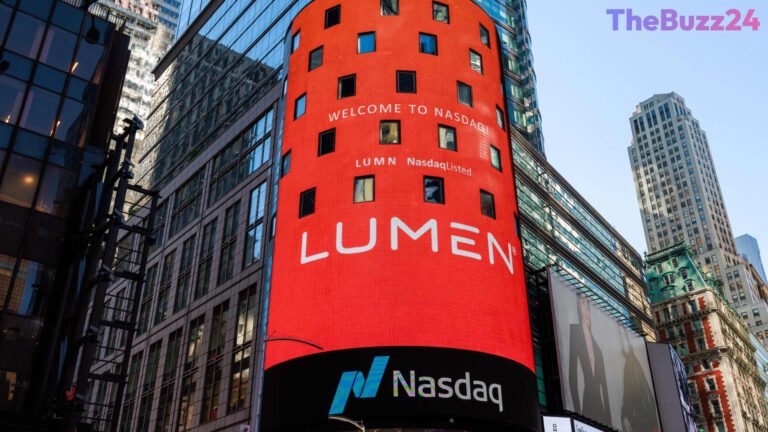 Tech Stocks’ Unyielding Rally: Options Market Reveals a Complex Investor Sentiment