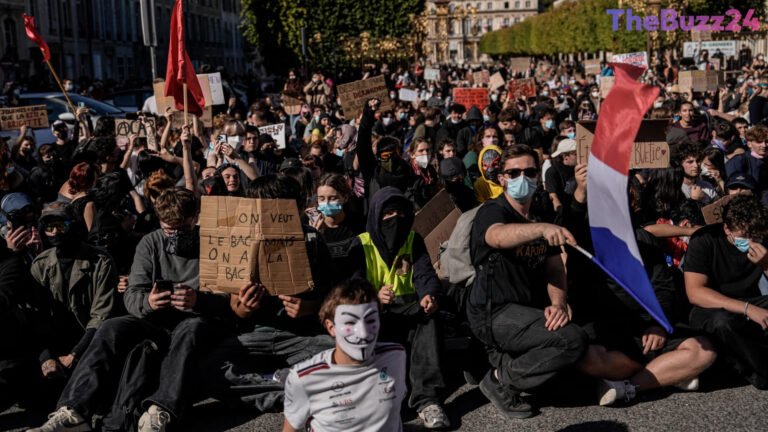 France Faces Fiscal Reckoning as Budget Debates Ignite Political and Economic Tensions