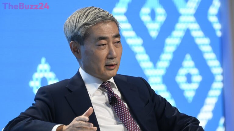 South Korea’s Central Bank Pauses Rate Hikes Amid Inflation Concerns and Housing Push