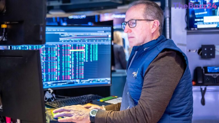 Tech Sector Stumbles Amid AI Spending Concerns, Global Markets React