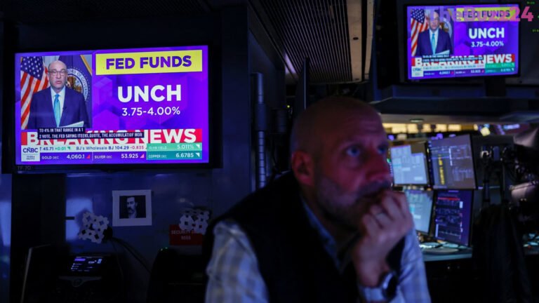 Tech Equities Diverge Following Earnings Reports as Federal Reserve Holds Rates Steady