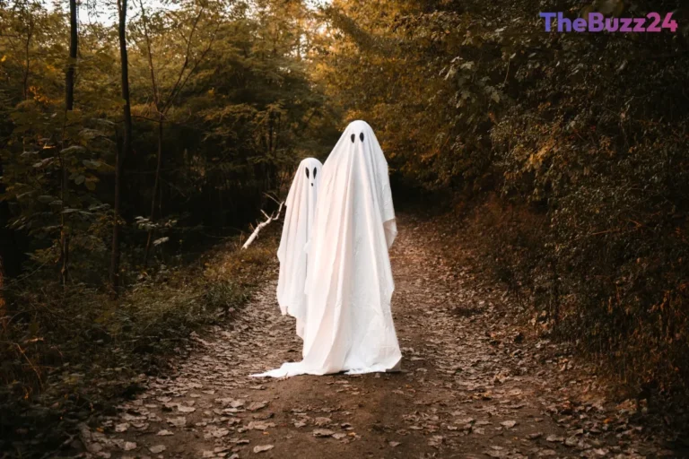 Clever and Quirky Last-Minute Halloween Costume Ideas for Tech Enthusiasts