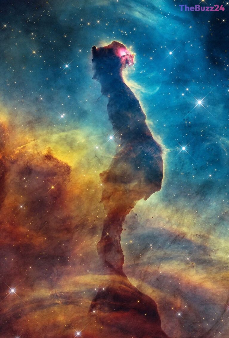 Cosmic Feline: Telescopes Reveal Haunting Star-Forming Region in Carina Nebula